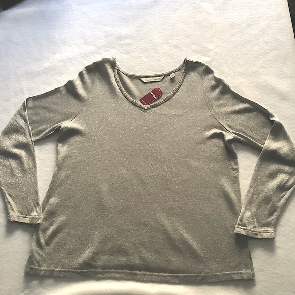 Avenue Gray Metallic & Sequin Sweater Size 14 16 - Picture 3 of 4